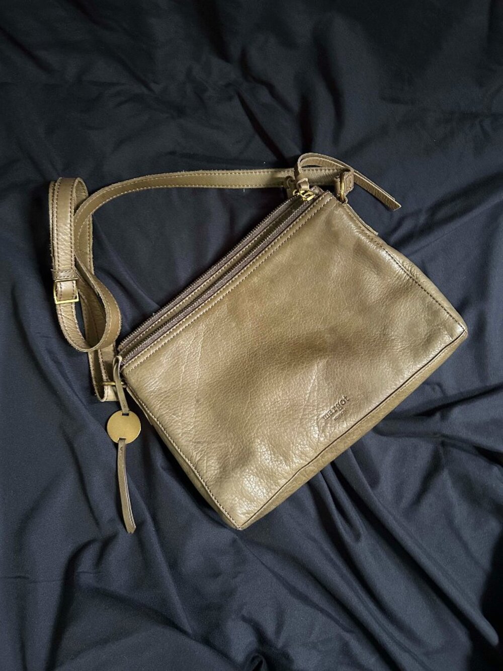 Margot NY Olive Leather Purse EUC